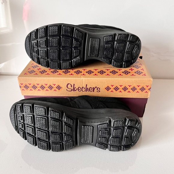 Skechers Easy Going New Road Nylon Water Repellent Slip- Ons - Picture 6 of 6